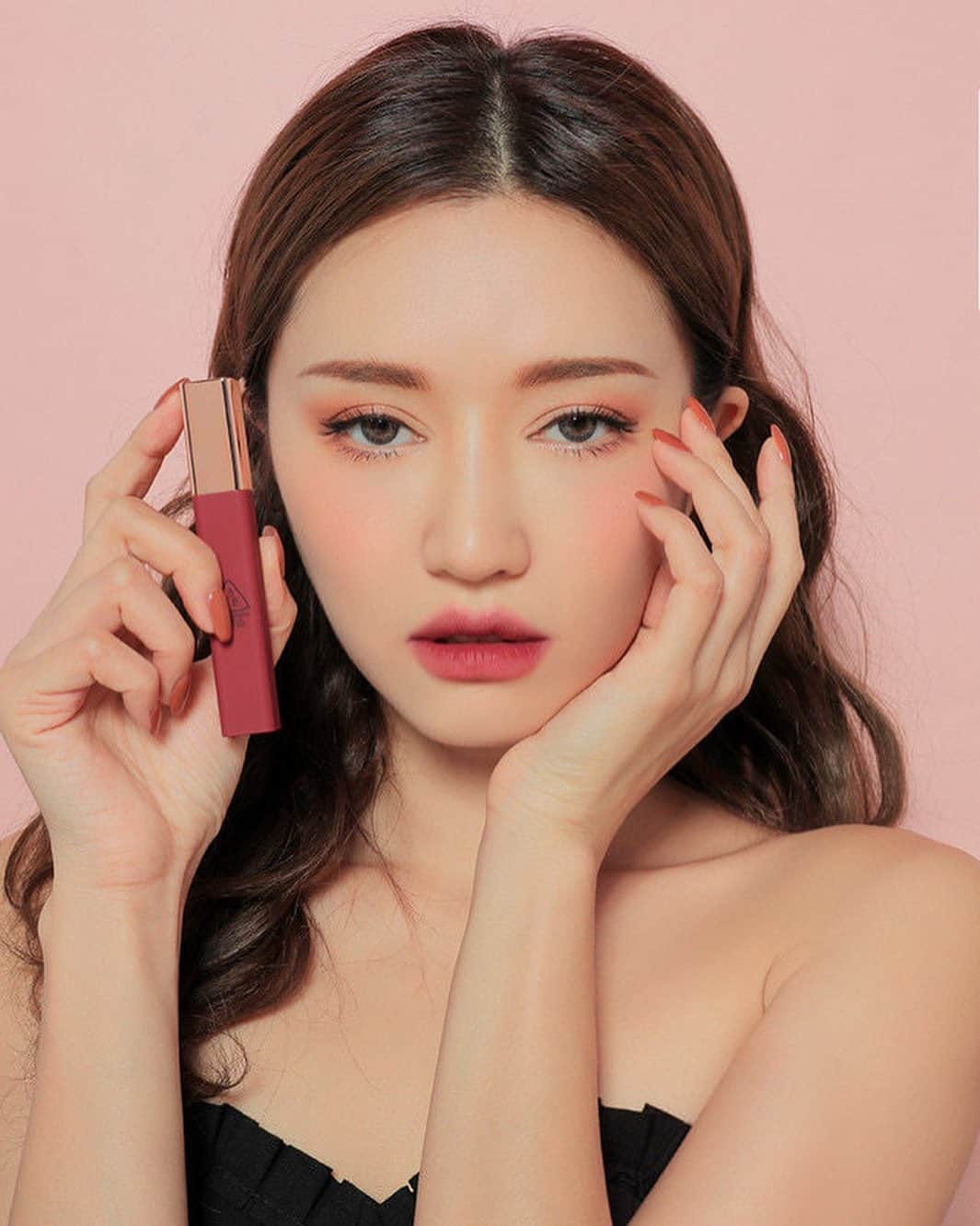 3CE Official Instagramさんのインスタグラム写真 - (3CE Official InstagramInstagram)「3CE CLOUD LIP TINT #FAIRY_CAKE 도발적이면서 몽환적인 매력의 레트로 MLBB 로지 핑크 컬러💋 #3ce #3cecloudliptint #cloudliptint  #3ce클라우드립틴트 #클라우드립틴트」9月3日 18時27分 - 3ce_official