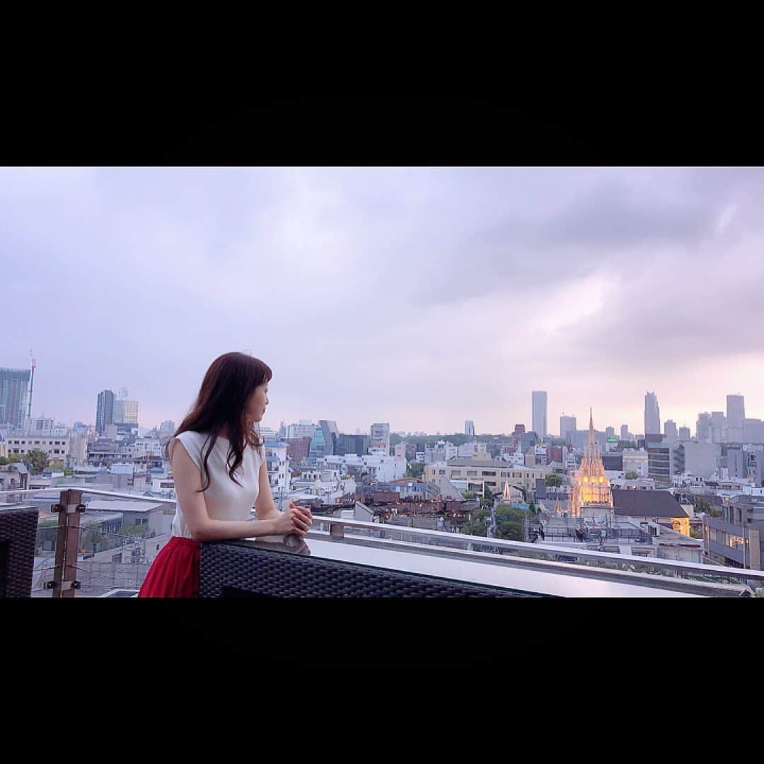 木谷有里さんのインスタグラム写真 - (木谷有里Instagram)「おしゃれテラス🍻✨ #夕暮れビール ＃beer #tokyo #minatoku」9月3日 18時33分 - kitani_yuri