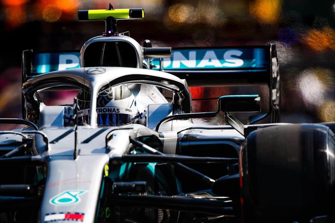 MERCEDES AMG PETRONASさんのインスタグラム写真 - (MERCEDES AMG PETRONASInstagram)「‪‪Four poles, ten podiums, two wins, two fastest laps and 203 points! @valtteribottas season so far 💪 Let’s hear it for the Finn 🤜🤛 • #MercedesAMGF1 #Mercedes #AMG #F1 #PETRONASmotorsports #VB77」9月3日 18時35分 - mercedesamgf1