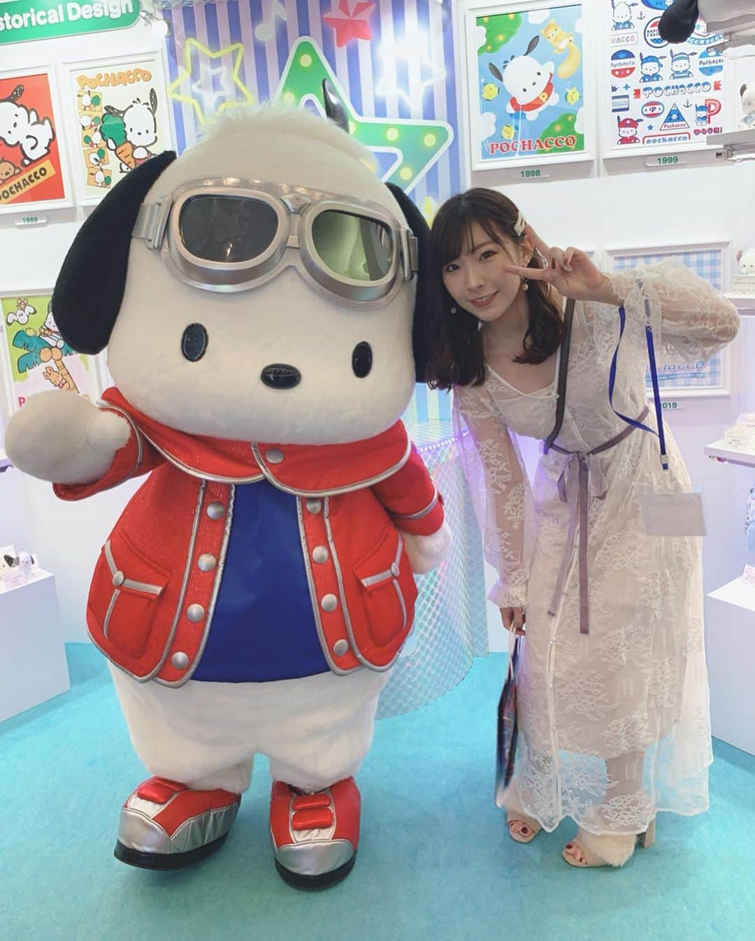 岩佐美咲さんのインスタグラム写真 - (岩佐美咲Instagram)「sanrioEXPO2019💕﻿ 入ってすぐに奇跡のタイミングでポチャッコがいて、やっぱり私とポチャッコは運命の赤い糸で繋がってるんだなって確信しました。﻿ 可愛いが溢れる最高の空間でした🥺🥺﻿ #サンリオ #サンリオエキスポ2019  #ポチャッコ #こぎみゅん #シナモロール #シナモン #sanrio #sanrioexpo」9月3日 19時19分 - wasaminnn