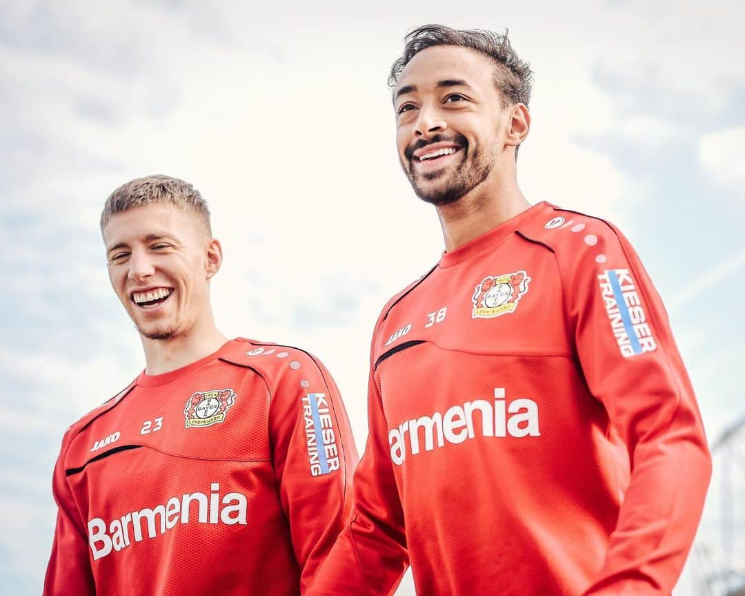 バイエル・レバークーゼンさんのインスタグラム写真 - (バイエル・レバークーゼンInstagram)「When the pitch looks totally perfect 😍⚫️❤️ #StärkeBayer #Werkself」9月3日 19時49分 - bayer04fussball