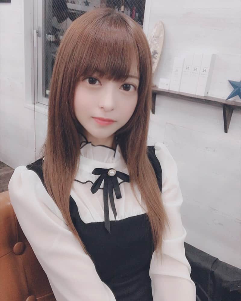 のインスタグラム：「最近髪の毛が傷んじゃうので、 この前トリートメントしてきました🐱❤️ @ikigamiyuki さんいつもありがとうございます🐶🎀 #髪の毛 #ヘア #トリートメント #渋谷」