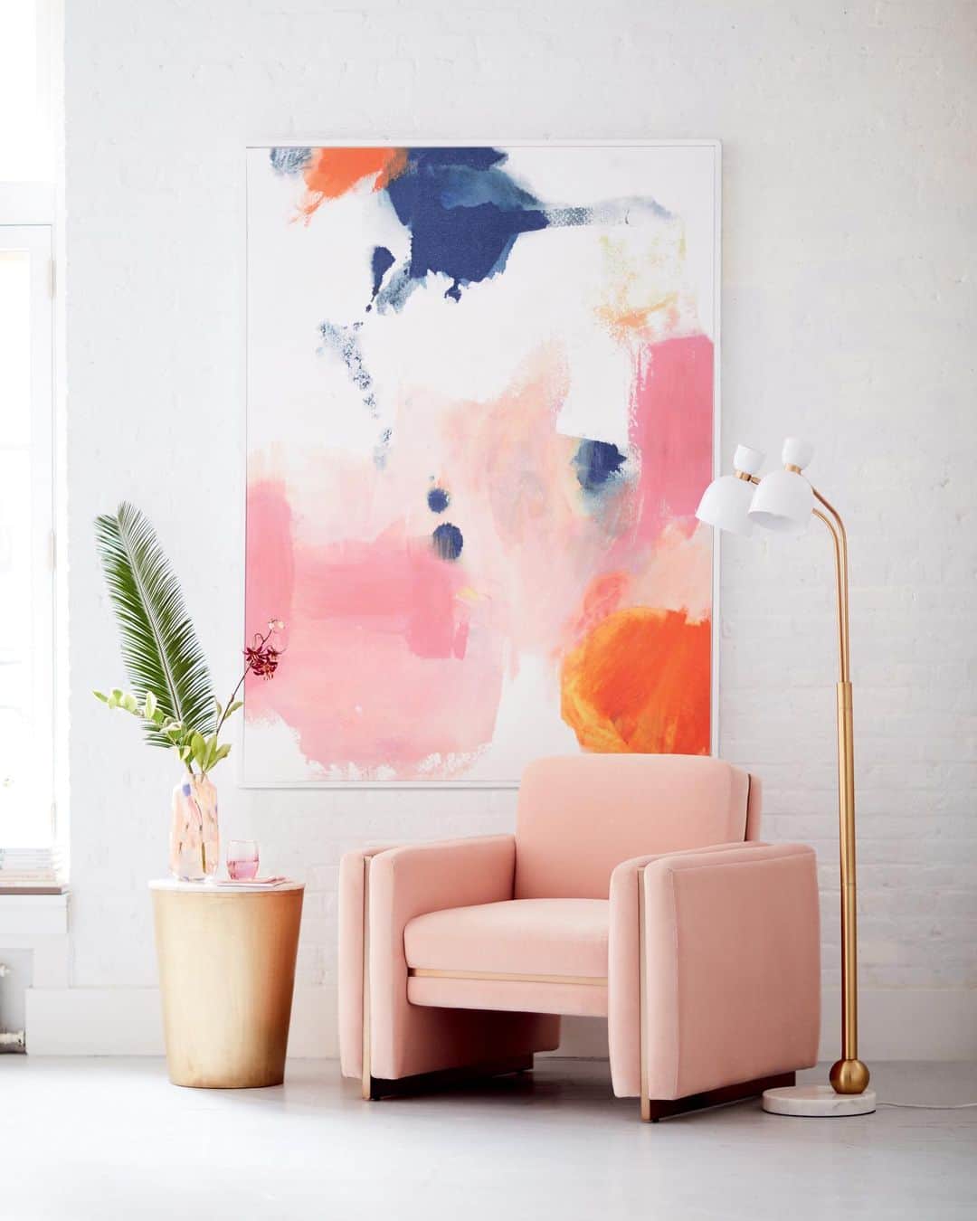 Anthropologieさんのインスタグラム写真 - (AnthropologieInstagram)「We'll take more than a wink of pink 😉(link in profile to shop the Wren Chair)」9月3日 21時02分 - anthropologie
