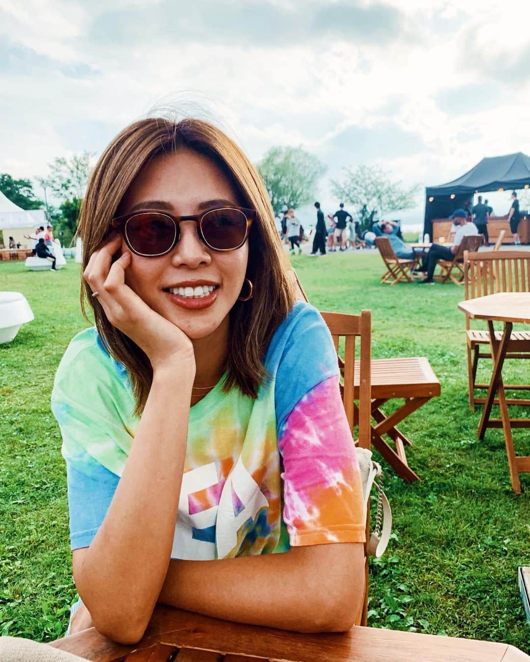 のインスタグラム：「#chillout 💘💘💘」