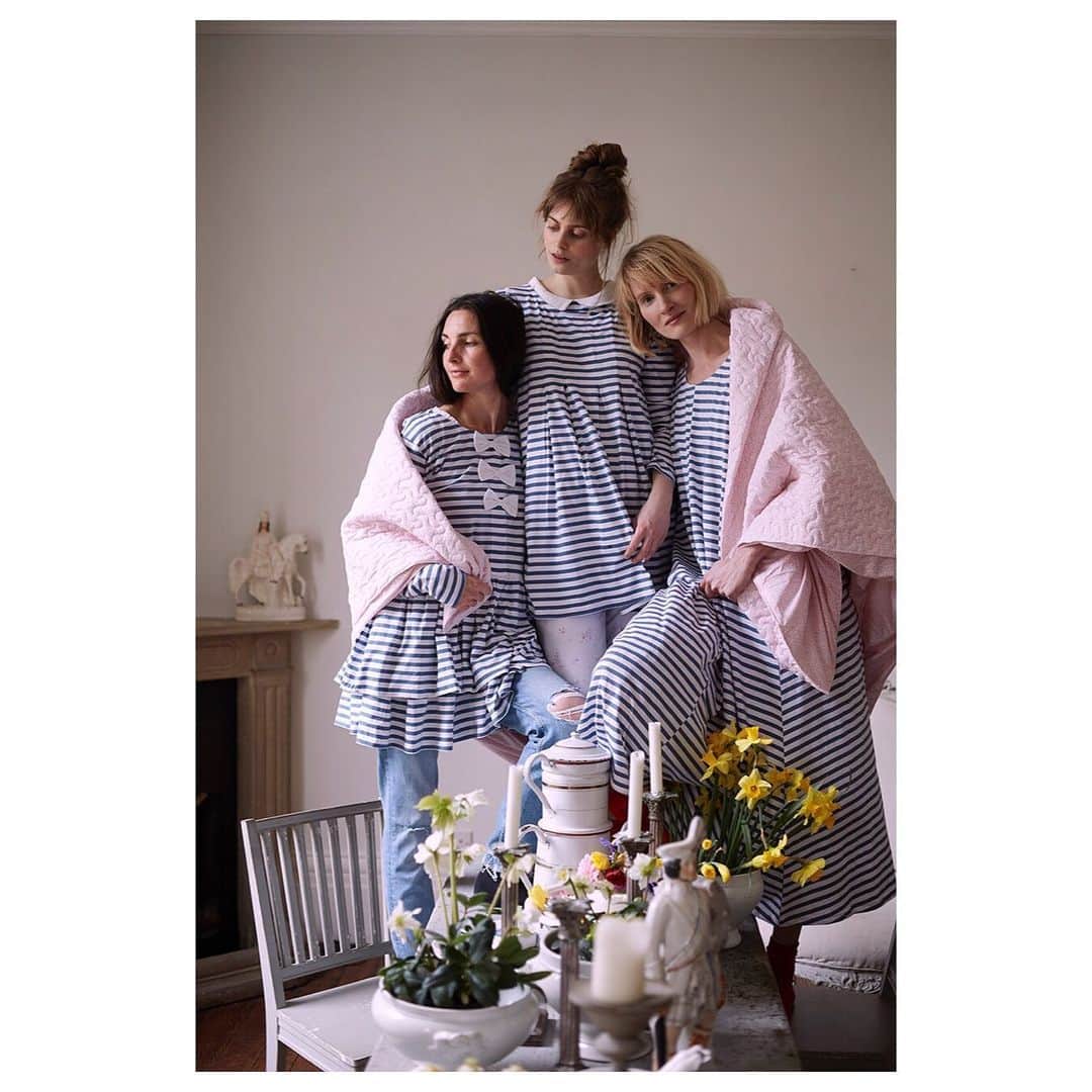 キャベジズ&ローゼズのインスタグラム：「Blue Chip 💙 Shop beautiful blue organic jersey and many more on cabbagesandroses.com 😍 Now 30% off for a limited time only #organiccottonclothing #sustainableliving #organicjersey #bluestripes #britishfashion #salesalesale #organicdresses #greenclothing #cabbagesandroses #cabbagesandrosesfashion @christina_strutt @cabbagesandroses_shop 👆Link In Bio👆」