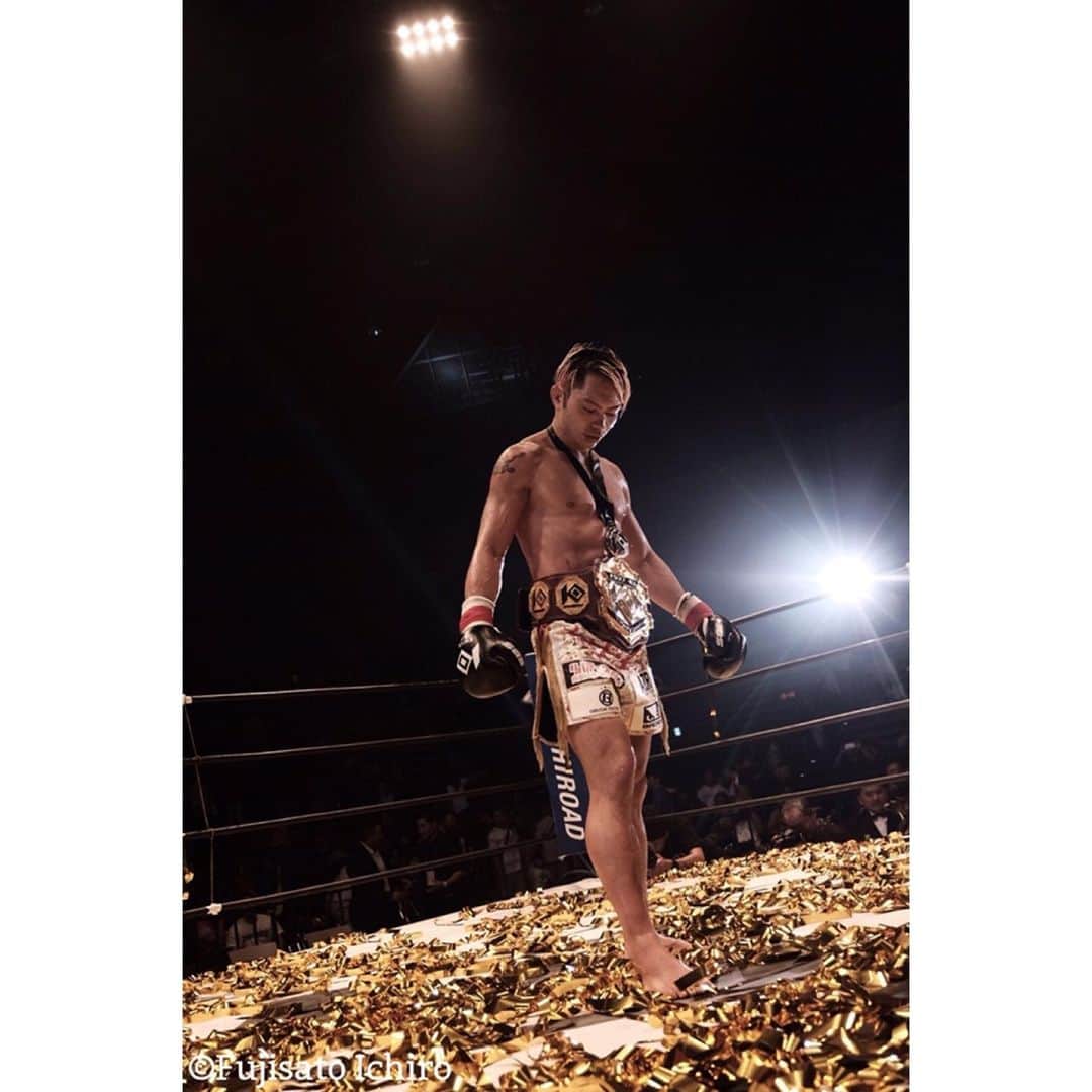 不可思さんのインスタグラム写真 - (不可思Instagram)「‪俺を幸せにするのは格闘技だし‬ ‪不幸せにするのも格闘技‬」9月3日 21時55分 - fukashi.kb