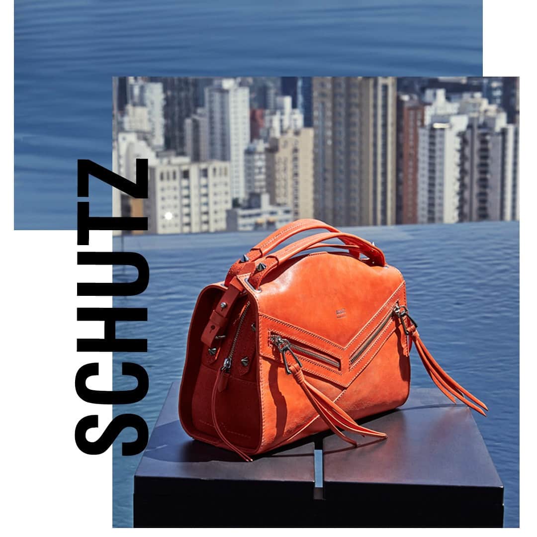 Schutzのインスタグラム：「NEW IN: SCHUTZ SURI. BAG ME PLEASE. 🧡 #schutzhandbags #schutzsummer #schutzsuri」