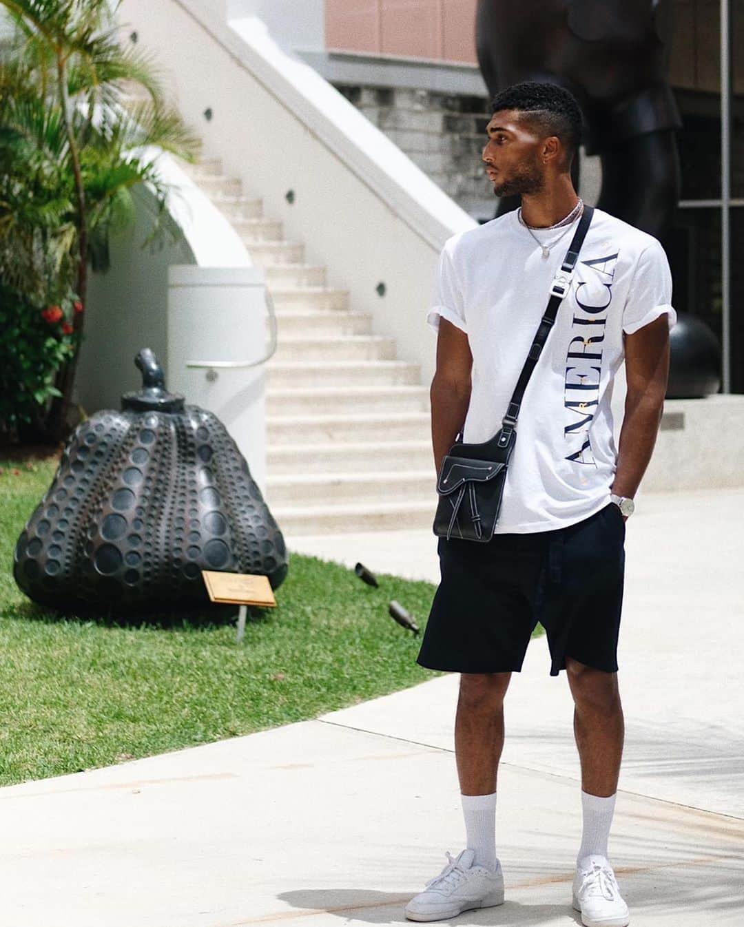 ペリーエリスのインスタグラム：「Vacation vibes w/ @jovelroystan in our Logo Classic America T-Shirt. Tap to shop. #PerryEllisAmerica #repost」