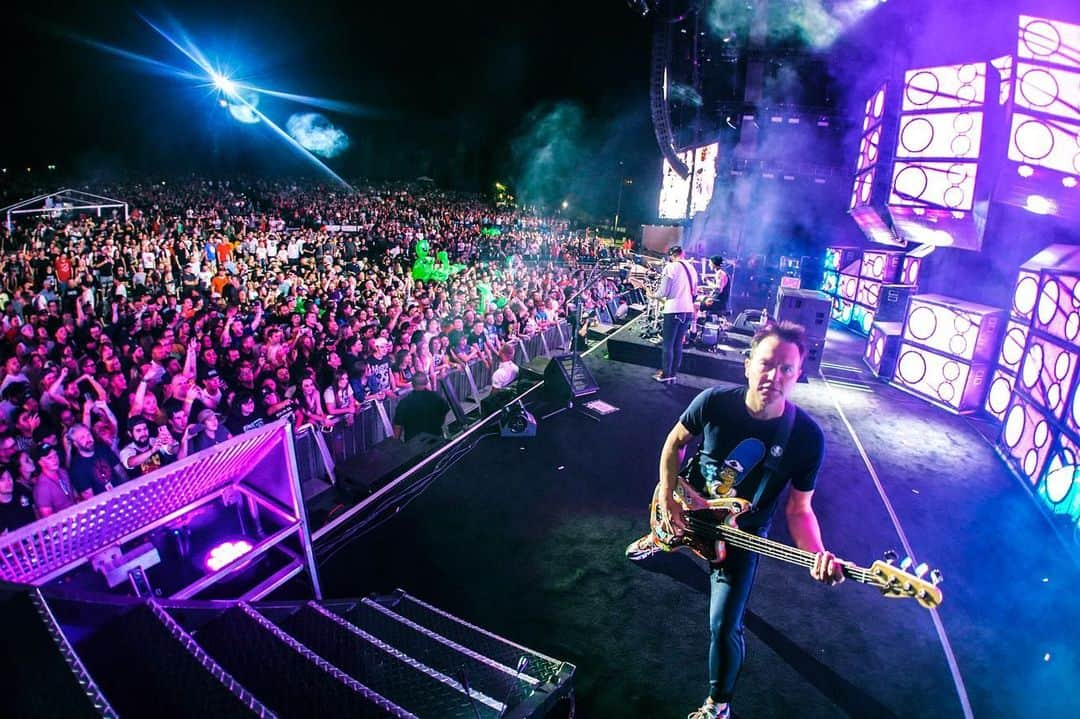 blink-182さんのインスタグラム写真 - (blink-182Instagram)「SLC! We want you to know that we had a very good time performing for you yesterday. 📸: @clemente_310」9月4日 7時38分 - blink182