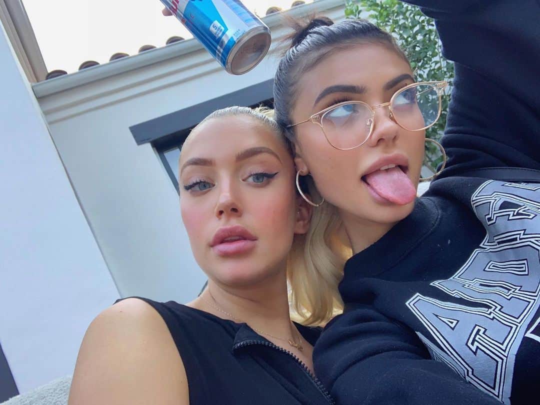 ケルシーのインスタグラム：「ur fav duo」