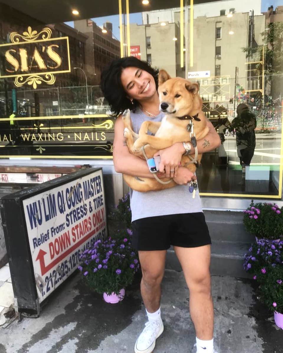 稲木ジョージのインスタグラム：「Won’t be able to see my son for few weeks because daddy gotta work😭」