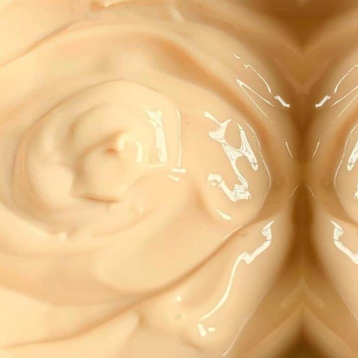 LUSH Cosmeticsさんのインスタグラム写真 - (LUSH CosmeticsInstagram)「Happy #TextureTuesday! Can you guess the product? Hint: it's full of cocoa, shea and cupuaçu butters and has Rose Jam's famous scent. 🌹💓/📷: @my_whimsical_musings⁠ *⁠ *⁠ *⁠ *⁠ *⁠ #beauty #skin #natural #organic #naturalskincare #naturalbeauty #vegan #skincareroutine #instabeauty #crueltyfree #healthyskin #beautiful #health #wellness #bblogger #glowingskin #beautyaddict #bbloggers #lifestyle #veganbeauty #crueltyfreebeauty #crueltyfreecosmetics #veganlife #greenbeauty #vegansofig #veganliving #vegans」9月4日 0時00分 - lushcosmetics