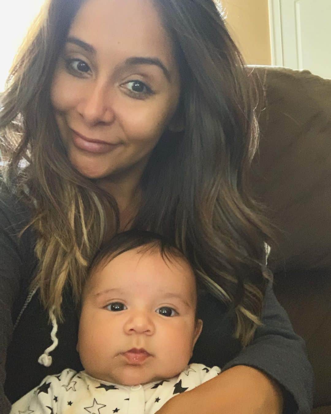 ニコール・ ポリッツィのインスタグラム：「MY CHUNKA MONKA 👶🏽💙」