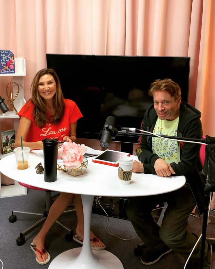 ヘザー・マクドナルドのインスタグラム：「SNL Star, Comedian, and author of Baby Don’t Hurt Me, Chris Kattan, shares all about his time on the show, his Buddhist upbringing, falling in love in Russia, and what he’s learned along the way. Heather and Chris also discuss their time in the Groundlings, how she influenced an iconic scene in Night at the Roxbury, and their naivety in Hollywood. Get ready for an inside look on what it’s really like for a comic on the rise.」