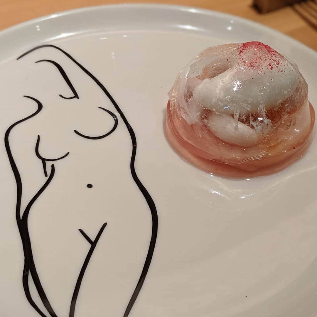 Masayasu Moritaさんのインスタグラム写真 - (Masayasu MoritaInstagram)「#nopeachmelba #おっぱい #oppai #神保町グルメ #tokyo #東京 #もりたま飯 #foodie #foodgasm #foodphotography #foodstagram #美食 #delicious #tasty #instafood #グルメ #food #yummy #foodporn #デリスタグラマー #グルメな人と繋がりたい」9月4日 0時07分 - masayasumorita