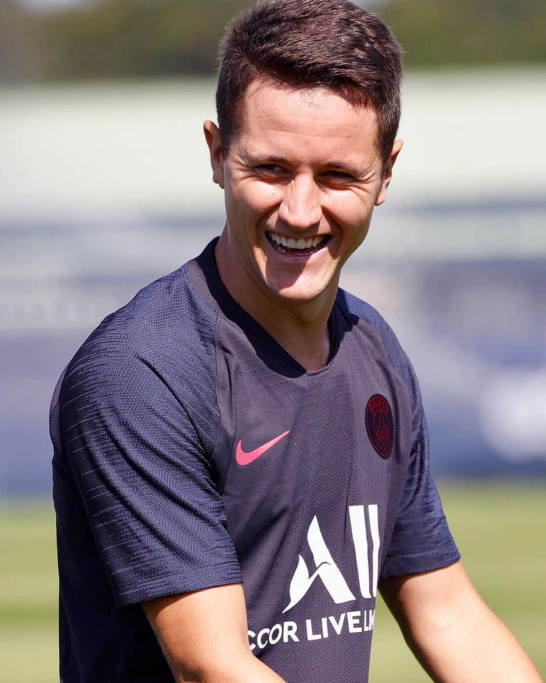 アンデル・エレーラさんのインスタグラム写真 - (アンデル・エレーラInstagram)「😄🔵🔴 #feelingood」9月4日 0時30分 - anderherrera