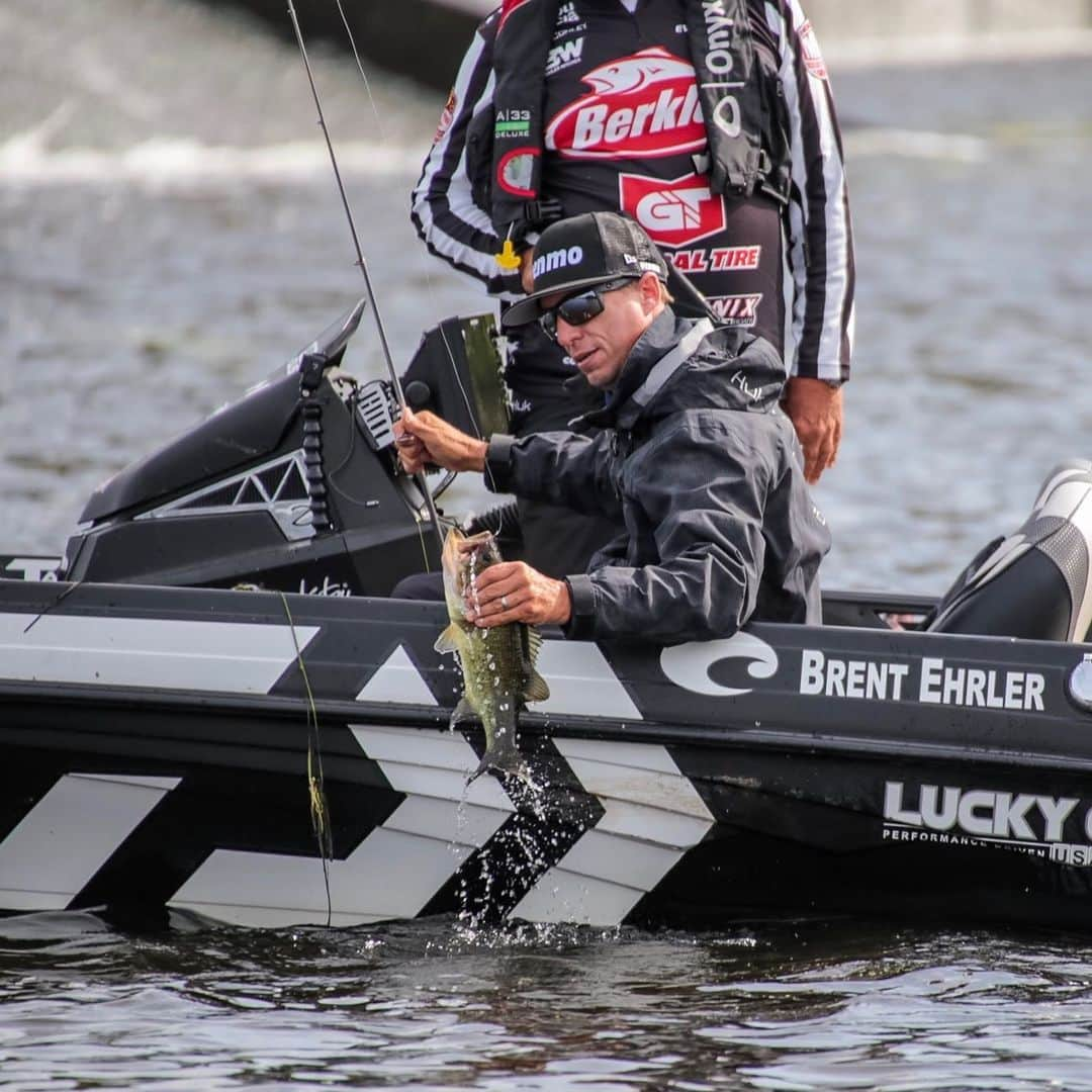 Brent Ehrlerさんのインスタグラム写真 - (Brent EhrlerInstagram)「Starting the week off right. 📸@majorleaguefishingofficial #venmo @venmo @hukgear」9月4日 0時30分 - brentehrlerfishing