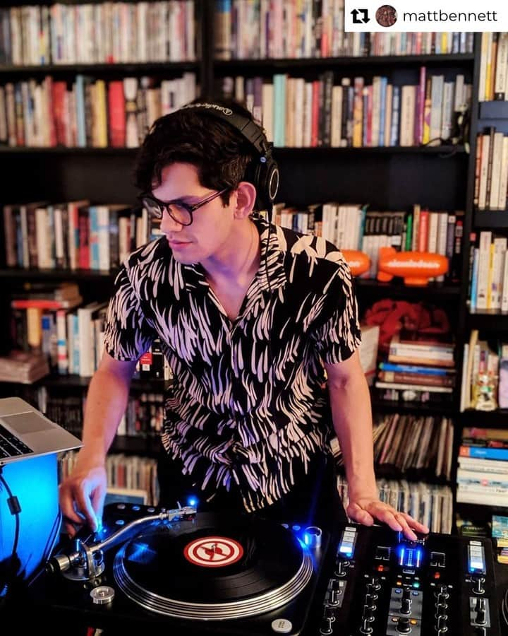 Audio-Technica USAさんのインスタグラム写真 - (Audio-Technica USAInstagram)「#Repost from @MattBennett: “True Life: I made my friends listen to me DJ all night and it was actually a lot of fun! Thanks @audiotechnicausa for the new turntable, it’s a work of art and has probably extended my life by at least fifteen years.” . . . #AudioTechnica #Turntable #DJ #Music #Vinyl #LP #VinylJunkie #ATLP1240USBXP」9月4日 1時05分 - audiotechnicausa