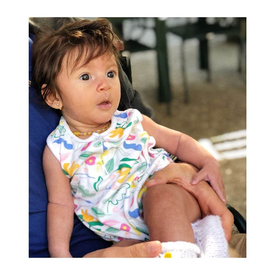 エマニュエラ・デ・パウラさんのインスタグラム写真 - (エマニュエラ・デ・パウラInstagram)「4 months old today 🥳🥳🥳🥳 Happy mesversario my baby... Couldn’t  wish for more 💕 4 meses hoje 🥳🥳🥳🥳 Feliz Mesário meu bebê... Não poderia pedir mais nada 💕」9月4日 1時21分 - emanueladepaula