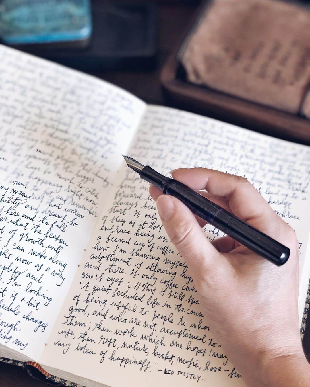 Catharine Mi-Sookさんのインスタグラム写真 - (Catharine Mi-SookInstagram)「I savor and enjoy having a variety of differing creative expressions but I think my favorite will forever simply be a journal page filled with written scribblings. And maybe the occasional ink smear or two. 📖 . . . “In the journal I am at ease.” -Anaïs Nin . . . On my desk: Pocket 6 fountain pen @schon_dsgn. Jackson Journal & Drafter Pouch @pegandawl. Pen Glasses Case & IWO No. 1 Timepiece @franklinchristoph. The Writing Box @galen_leather. . . . #journaling #dailyjournal #morningpages #schondsgn #fountainpens #franklinchristoph #loveforanalogue #pegandawl #leatherjournal #galenleather #writingbox #stationeryaddict #stationerylove #planneraddict #maps #deskdecor #deskspace #abmathome #aquietstyle #inherstudio #stationery #creativespace #penmanship #thedailywriting #journallove」9月4日 1時55分 - catharinemisook