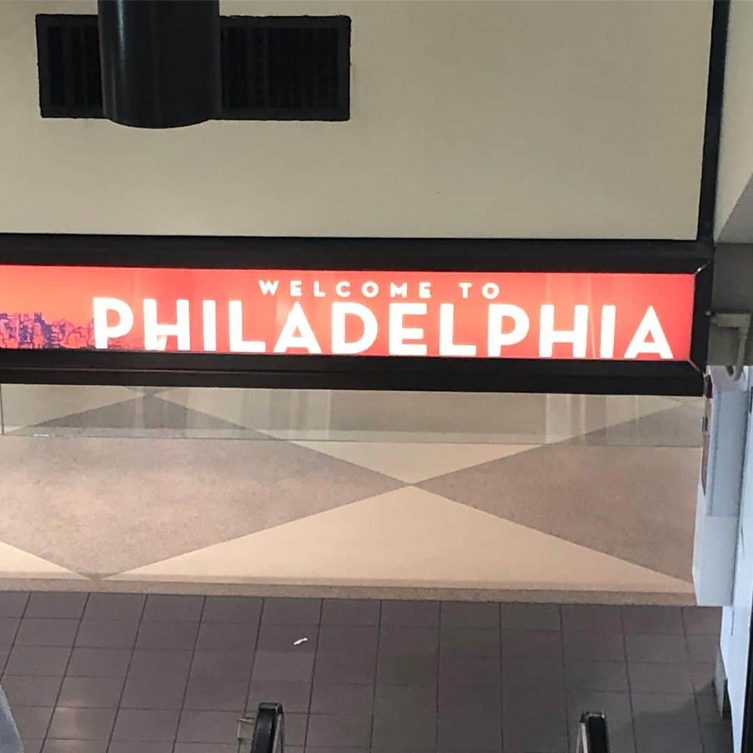 ルイス・ウィリアムスのインスタグラム：「Fun fact: before every season start I always come to philly and workout with @chuck_ellis and the pros from the city. It’s a certain energy and grittiness I feel when I’m here. 💪🏾#secondhome」