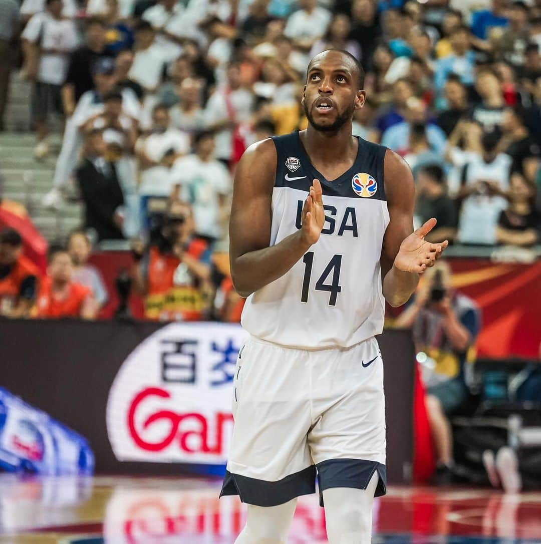 USA Basketballさんのインスタグラム写真 - (USA BasketballInstagram)「Khris = Klutch. His pair of FTs with 2.1 seconds left give us the W 🙏」9月4日 2時14分 - usabasketball