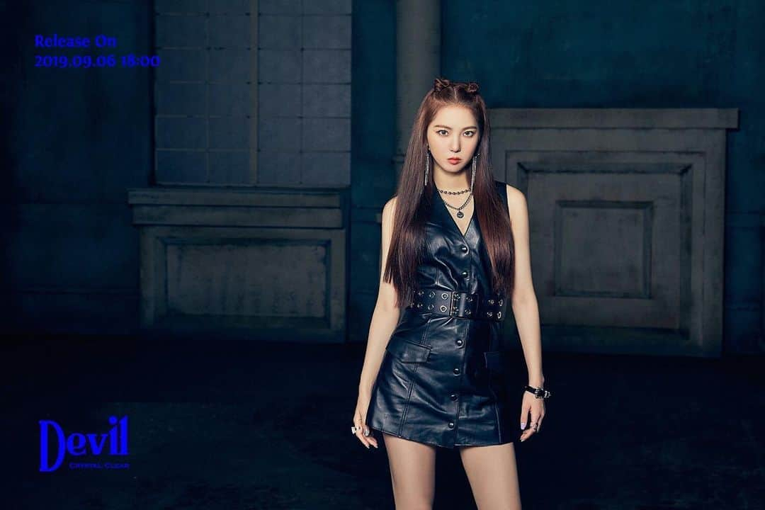 CLCさんのインスタグラム写真 - (CLCInstagram)「#CLC Digital Single [Devil] 🔱 Concept Image 2 2019.09.06. 18:00 (KST)  #씨엘씨 #최유진 #CHOI_YUJIN #Devil」9月4日 2時23分 - cube_clc