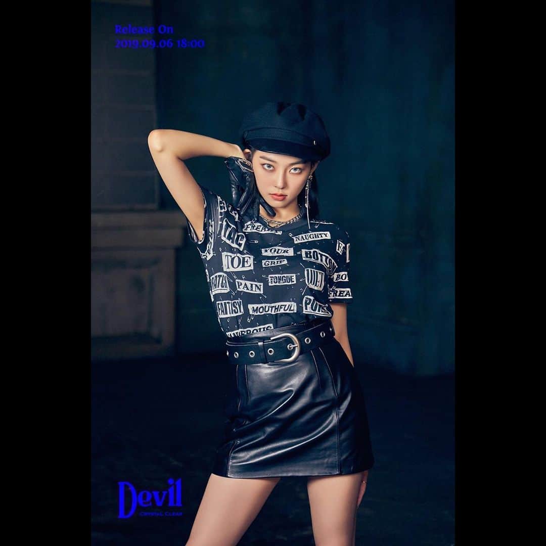 CLCのインスタグラム：「#CLC Digital Single [Devil] 🔱 Concept Image 2 2019.09.06. 18:00 (KST)  #씨엘씨 #장예은 #JANG_YEEUN #Devil」