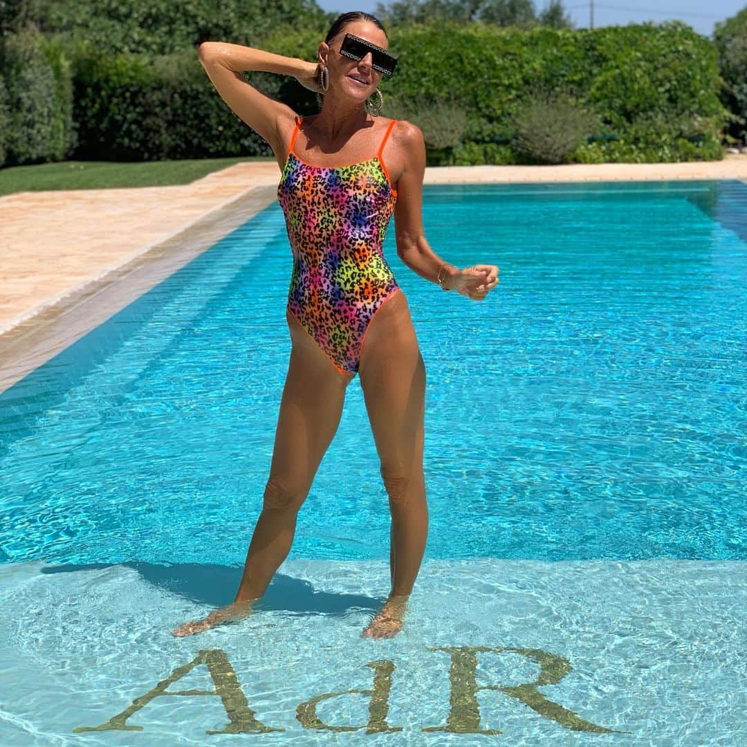 アンナ・デッロ・ルッソさんのインスタグラム写真 - (アンナ・デッロ・ルッソInstagram)「A few more days 🏊‍♀️💦」9月4日 2時42分 - annadellorusso