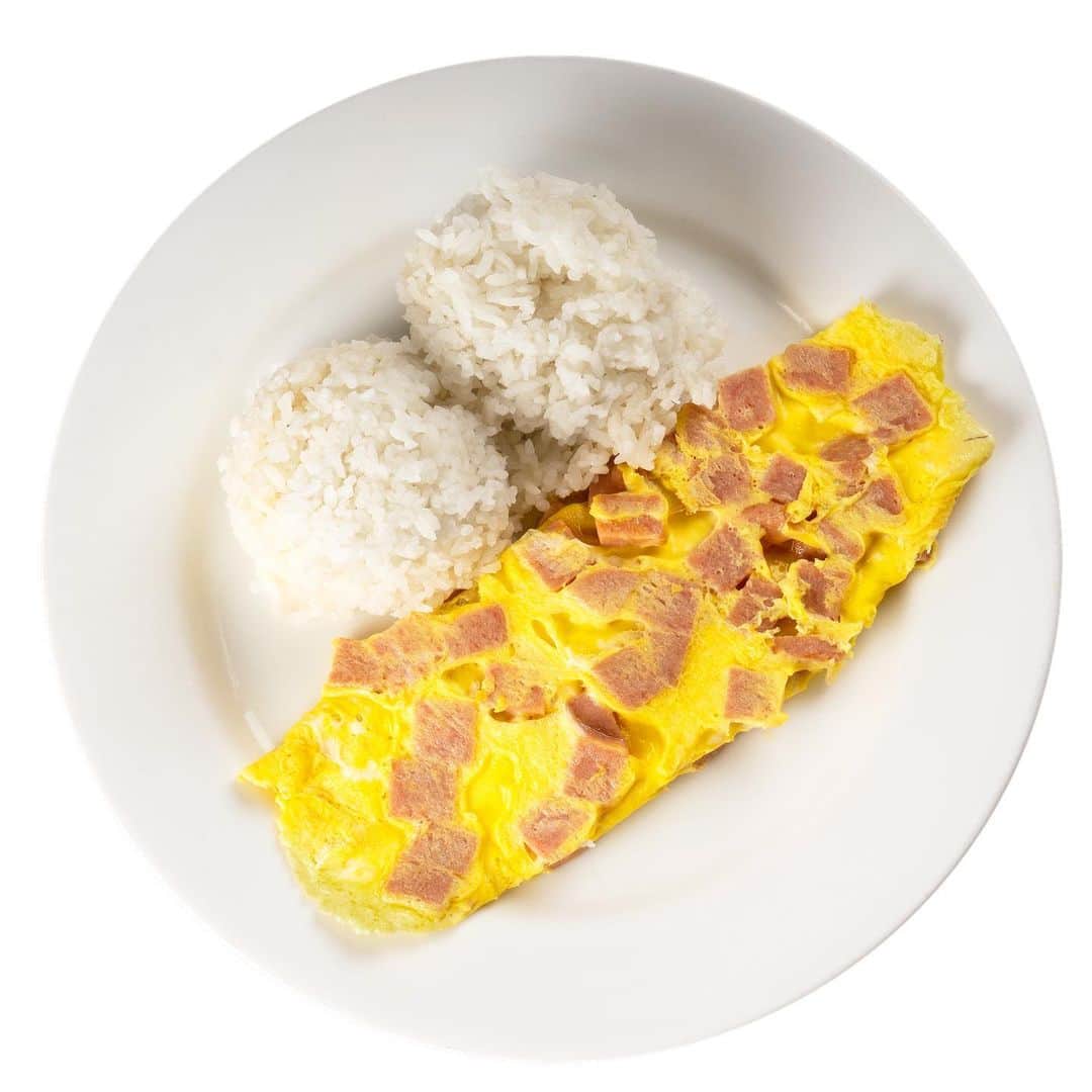 Zippy's Restaurantsさんのインスタグラム写真 - (Zippy's RestaurantsInstagram)「This month Zippy's celebrates Hawaii's favorite canned meat with #Spamtember!  Buy a Spam Omelette with Rice from September 3-30 for $5.95 at the Take Out Counter and $7.25 at the Restaurant (Neighbor Island prices may vary). Post a picture of your Spam Omelette or any Spam dish on Facebook or Instagram for a chance to win a year's supply of Spam (144 cans). You must tag #Spamtember and @Zippy's to be eligible to win. Zippy's will select a winner every week in September, and four lucky people will win a year's supply of Spam.」9月4日 3時32分 - zippys