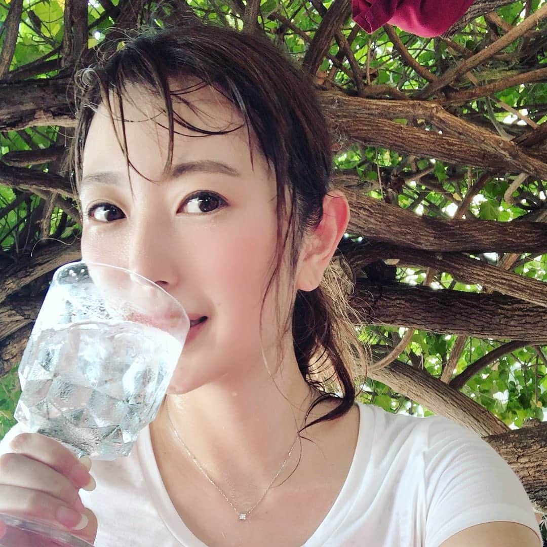 小倉遥さんのインスタグラム写真 - (小倉遥Instagram)「朝食取るホテルまでジョギング。お風呂上がりなのにまたびしょびしょ笑 いい朝 8:34(HST) #hawaii」9月4日 3時36分 - haruka_ogura