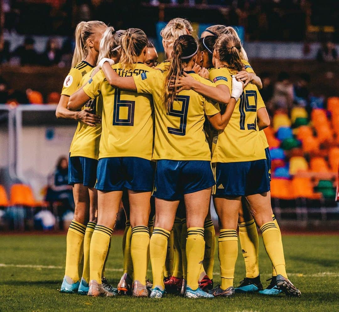 ソフィア・ヤコブソンさんのインスタグラム写真 - (ソフィア・ヤコブソンInstagram)「1-4 win tonight! 🇸🇪💪#roadtoengland2021 #euroqualifiers」9月4日 3時58分 - sofiajakobsson