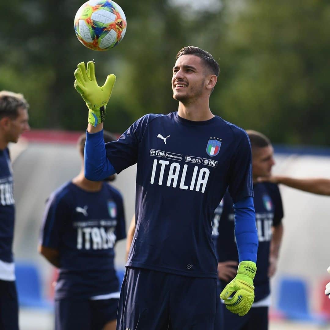 のインスタグラム：「⚽️😁🇮🇹 @azzurri」