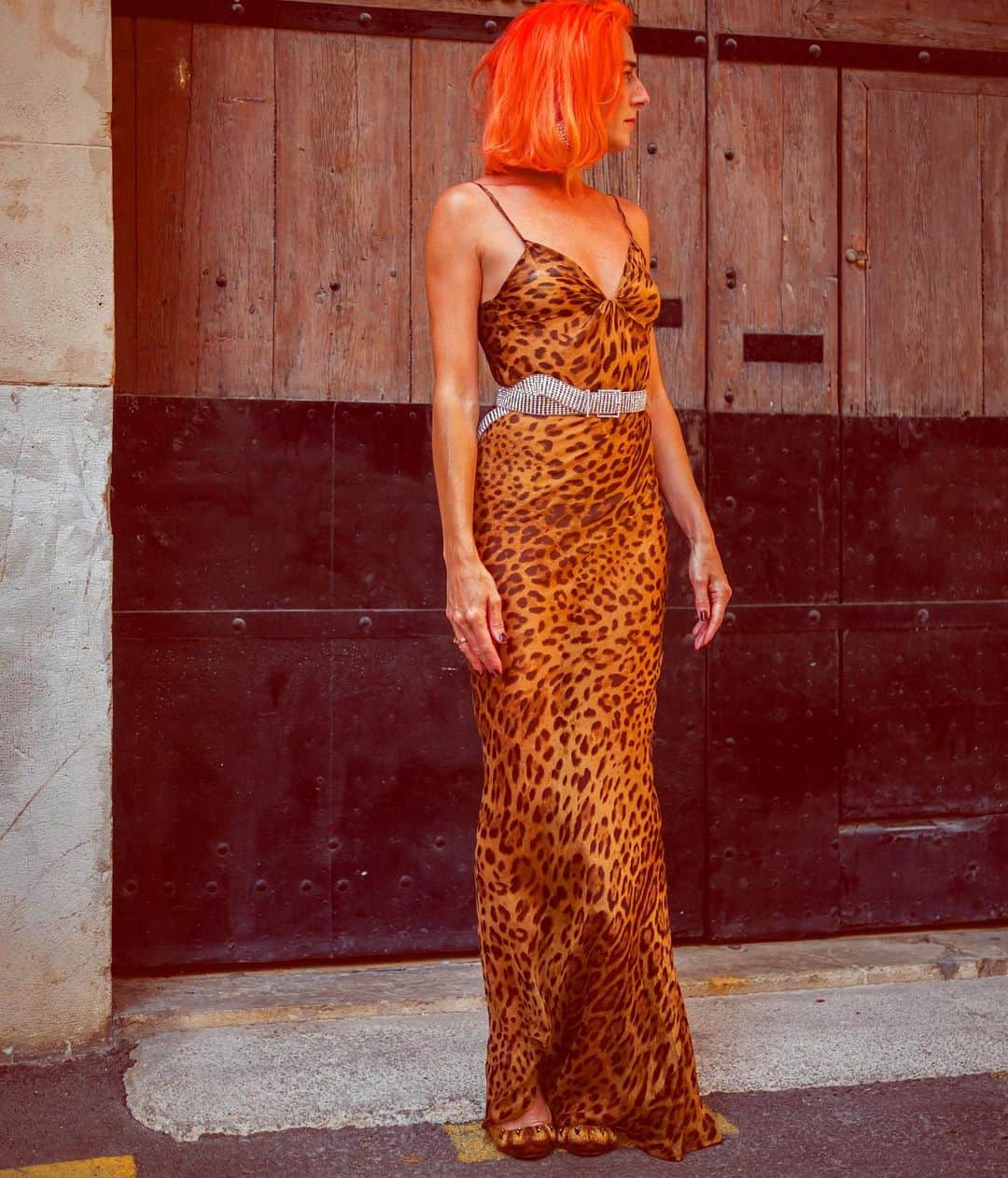 のインスタグラム：「Tbtf (throw back to Friday) 🐯💅🏻💅🏻💅🏻」