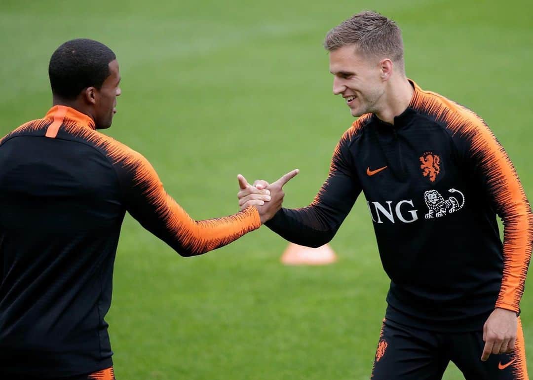 ジョエル・フェルトマンのインスタグラム：「👈🤝👉 #dutchlions」