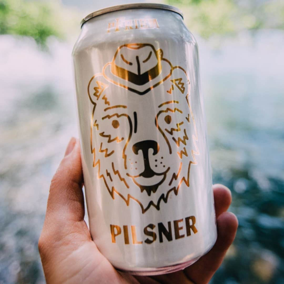 Whole Foods Marketさんのインスタグラム写真 - (Whole Foods MarketInstagram)「For Josh Pfriem, it isn’t about the competition. But it is the Northwest’s competitive brewing scene that makes @pfriembeer so darn hard to beat. Grab a pint and click the #linkinbio to read up.」9月4日 5時39分 - wholefoods