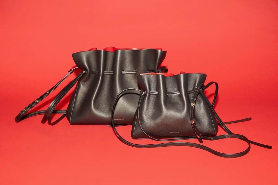 マンサー ガブリエルさんのインスタグラム写真 - (マンサー ガブリエルInstagram)「MG Protea and Mini Protea Bag in Black Flamma, now back in stock 💗 #mansurgavriel」9月4日 6時37分 - mansurgavriel