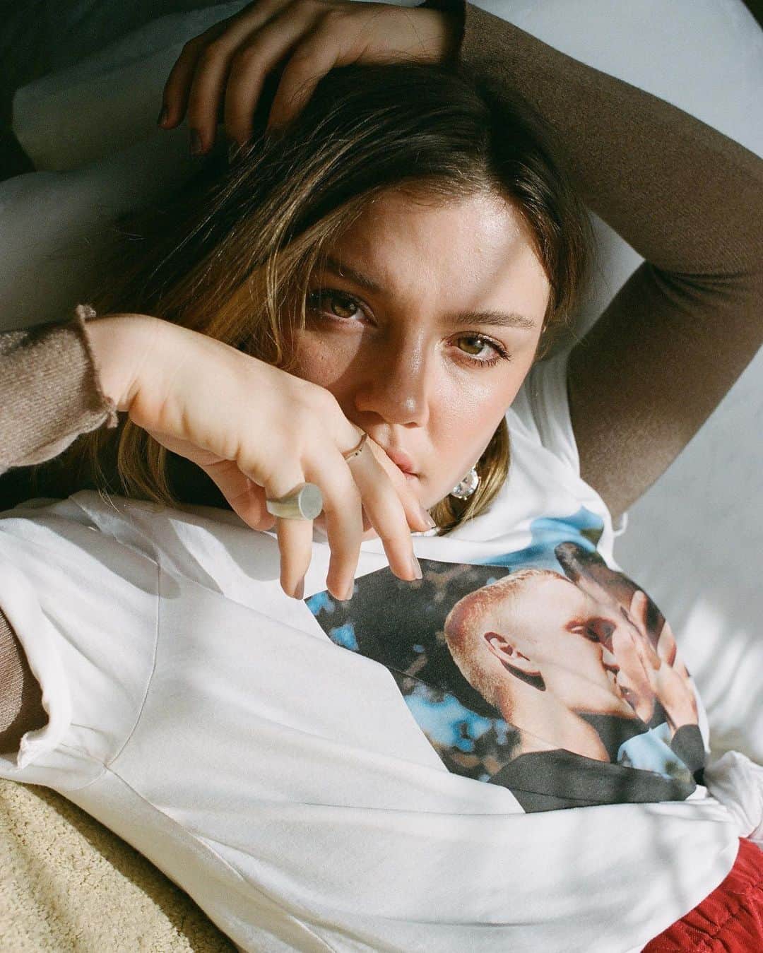 Alice Wegmannのインスタグラム：「para @glamourbrasil  st @martinsmatheuss  ph @bsussk  bt @lauraomesmo  @mattonicomunicacao 🥊」
