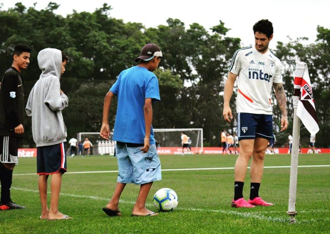 São Paulo FCさんのインスタグラム写真 - (São Paulo FCInstagram)「O sonho é logo ali 🇾🇪」9月4日 7時18分 - saopaulofc