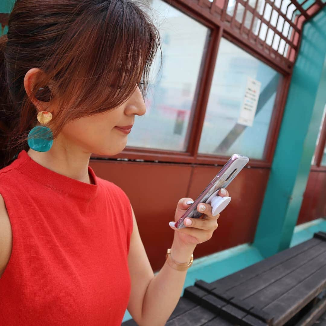 Hairmake Shinoさんのインスタグラム写真 - (Hairmake ShinoInstagram)「💫💫💫 ． 音響・イヤホンで世界的ブランドの@jbl_japan から新イヤホンをご提供頂きました😊 ． 最初の設定も簡単だし、一度繋ぐとケースから出したら直ぐに使えて便利💓 ． ワイヤレスだと音質微妙なのもおおいけど、これは高音質、長時間再生でハンズフリー通話も🙌🙌 ． お気に入りのアイテムになりました😄 #完全ワイヤレスイヤホン #イヤホン #JBL #JBLday #TUNE120TWS #急速充電 #getnavi #ゲットナビ #PR #まだ有線イヤホン使ってる？ #ハンズフリー通話 #長時間再生 #おしゃれさんと繋がりたい #今日のコーデ#音楽#音#music」8月11日 14時58分 - hairmakeshino
