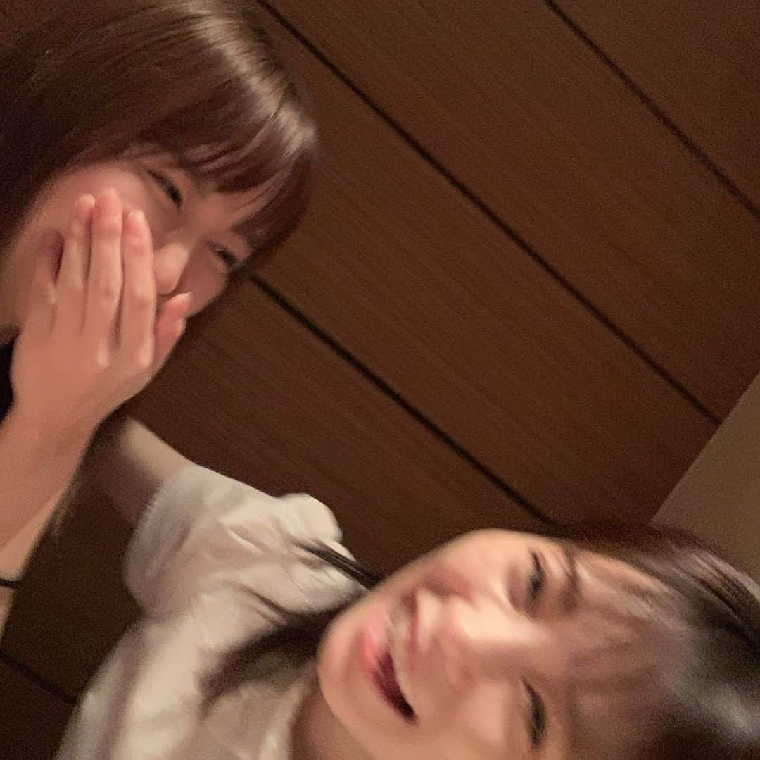 大場美奈さんのインスタグラム写真 - (大場美奈Instagram)「何億年振りくらいに一緒に写メ撮った✌🏻✌🏻 #みなぱる #ぱるみな」8月11日 15時00分 - obamina__43