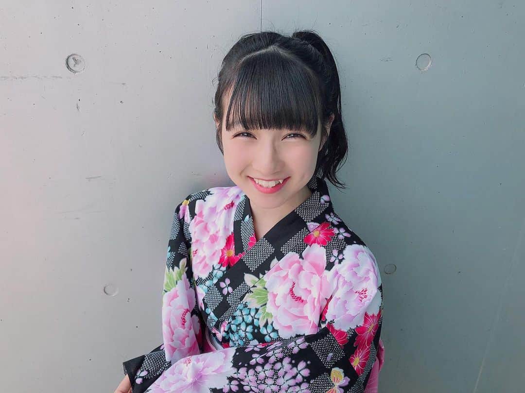今村麻莉愛さんのインスタグラム写真 - (今村麻莉愛Instagram)「. 今日の浴衣は珍しく黒でした😚 ・ 少し大人っぽいですか？( *ˊᵕˋ) ・ ・ #浴衣祭り #hkt48  #今村麻莉愛」8月11日 15時10分 - maria_0914_