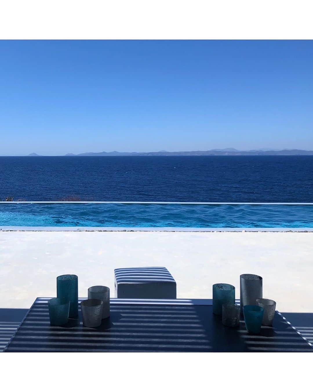 カロリーヌ・ド・メグレのインスタグラム：「🇬🇷」