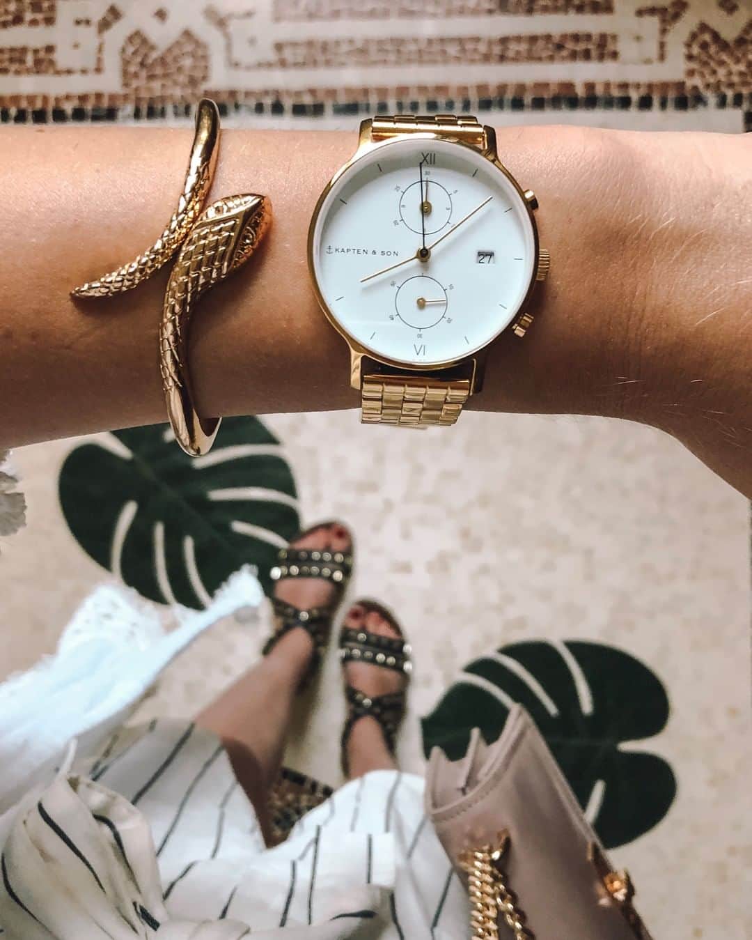 Kapten & Sonさんのインスタグラム写真 - (Kapten & SonInstagram)「'Wherever you go, go with all your heart.' 💛 @sarah.cadenazzi wears our beautiful Chrono Gold Steel! Which strap is your favorite one to our beloved Chrono? ✨ #bekapten #kaptenandson⁠ .⁠ .⁠ .⁠ #watches #ootdfash #summerstyle #summerfashion #outfitinspo #fashionaddicted #ootdfash #fashionlover  #watchaddict #instawatch」8月11日 15時35分 - kaptenandson