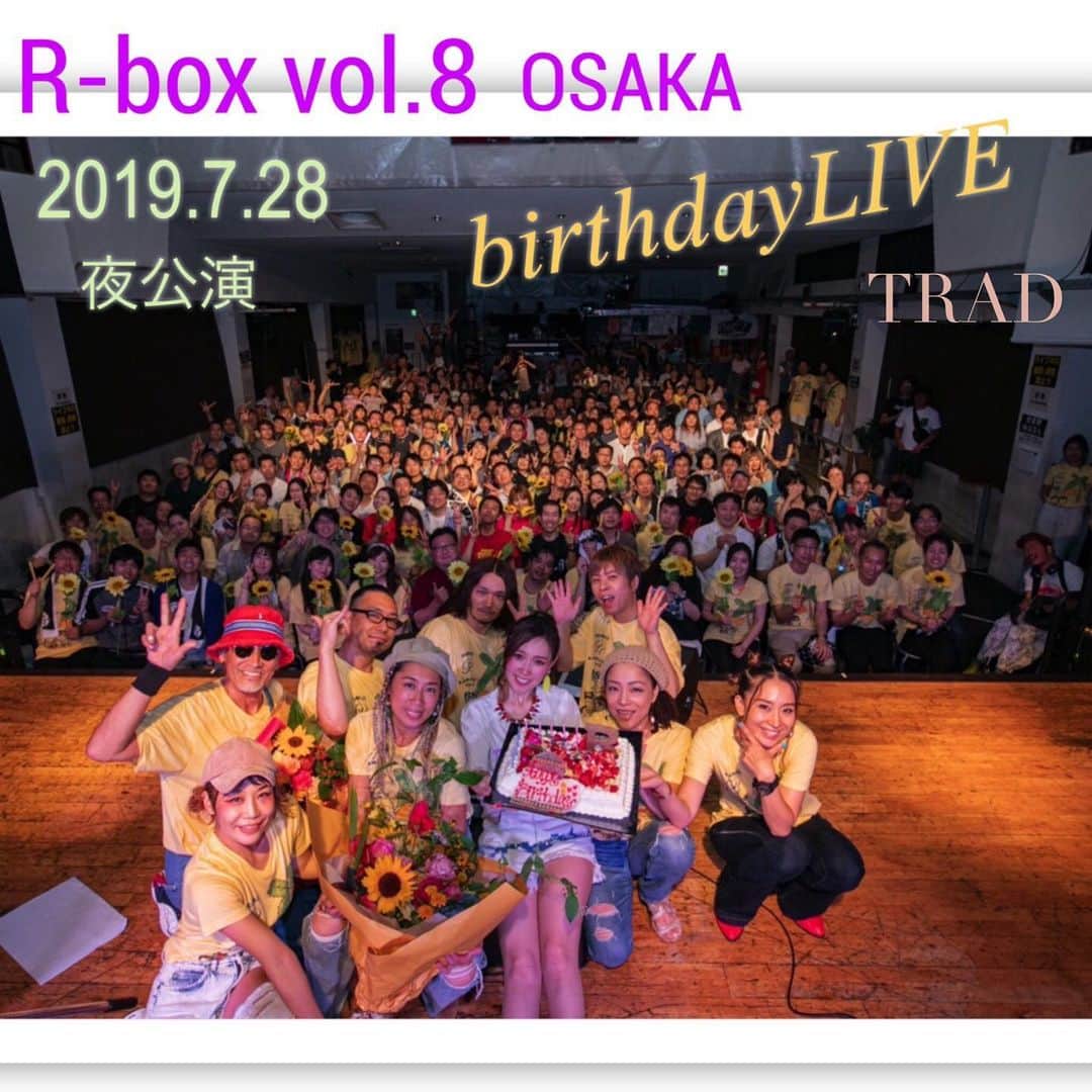 愛内里菜のインスタグラム：「大阪公演ラストの3公演目🎉﻿ ﻿ 来てくださったみなさまありがとうございました‼️😆🙏﻿ ﻿ 2日目夜公演は﻿ 私が愛内里菜になる前からの﻿ ボイストレーナーでありダンスの先生である﻿ JIN先生こと“おっちん”と﻿ デビュー前から愛内里菜ステージでも﻿ 活躍してくれていたダンサーたち（みんなもう﻿ 大活躍の先生だけど）﻿ が駆けつけてくれました‼️﻿ 懐かしさにひたすら胸いっぱいになった🥺﻿ ﻿ そして﻿ 最後の最後まで﻿ ファンのみんなと﻿ バンドメンバー、スタッフが﻿ 一丸となって届けてくれた﻿ みんなからのバースデーサプライズ😭🎉❤️﻿ バースデー基金といのがあったんだね！﻿ それでケーキとお花をみんなが﻿ 届けてくれたんだね！﻿ ありがとう🙏‼️‼️‼️‼️‼️﻿ ﻿ ﻿ こんなに幸せな30代最後のバースデーライブを迎えることができるなんて﻿ またみんなの前で嬉し涙流せる日がくるなんて😭🌸﻿ ﻿ 3公演みなさまありがとうございました‼️‼️‼️‼️‼️﻿ ﻿ ﻿ ﻿ #ライブ大好き #ライブツアー #ライブバンド﻿ #ライブハウス #ライブ﻿ #大阪 #一体化 #絆 #盛り上がりたい #会いたい﻿ #感謝 #リスタート ﻿ #新曲発表 #バラード #Mellow  #ミュージック#音楽の力﻿ #音楽最高 #作詞 #R #垣内りか #愛内里菜 #ロック﻿ #作曲 #編曲  #@kentaroishii1981﻿  #復帰4作目の新曲﻿ #バイオリン #@tomoyatakaku﻿ #ギター  #@tanaka_tatsuo﻿ #@hama_piano_﻿」