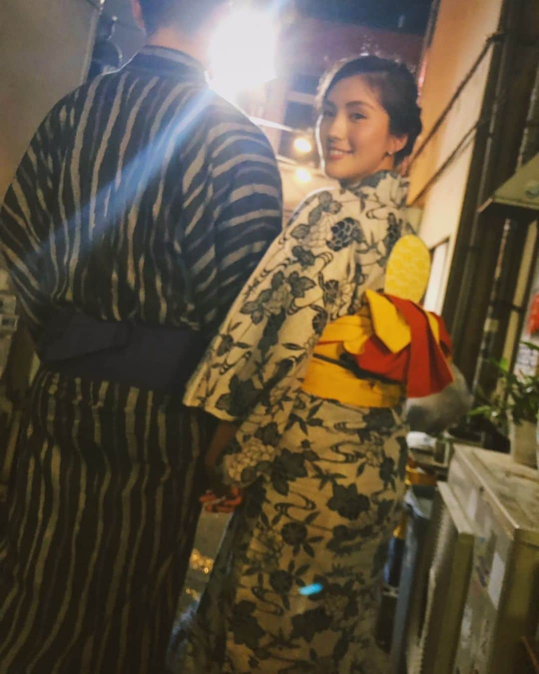 奈津美さんのインスタグラム写真 - (奈津美Instagram)「⌘ 夜な夜な 友達たちと ディープな街を 浴衣で遊ぶ会🎐💛 @iro_shop_gallery で 買った浴衣 かわうぃ 🕺🏼💡 @rurily 着付けありがとう☺︎💞 ⌘ #yukata #summer #love #浴衣 #2019夏 #和装 #日本の夏 #浴衣が普段着 #そんな女性になりたい」8月11日 15時47分 - natsumi_7.2.3