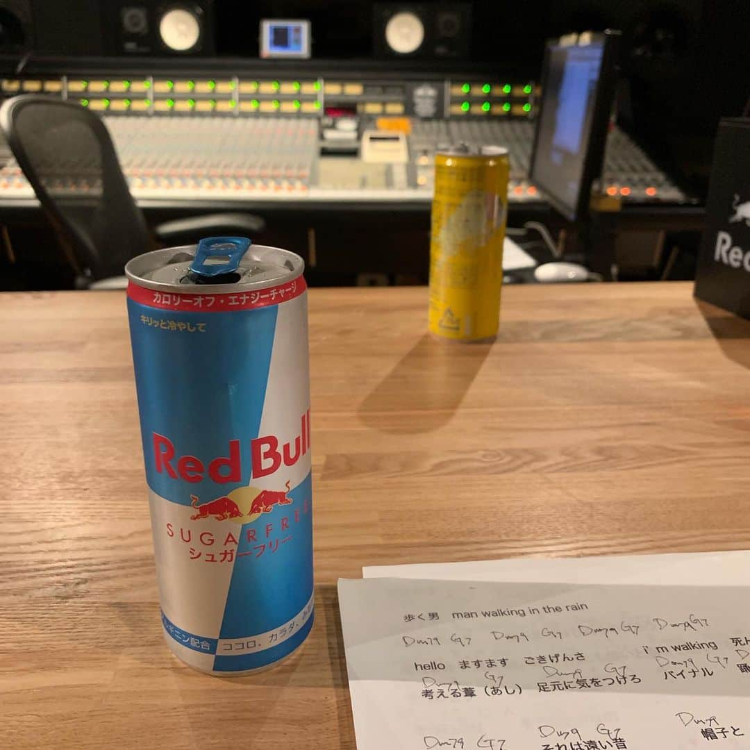 藤原ヒロシさんのインスタグラム写真 - (藤原ヒロシInstagram)「#redbullstudio」8月11日 15時52分 - fujiwarahiroshi