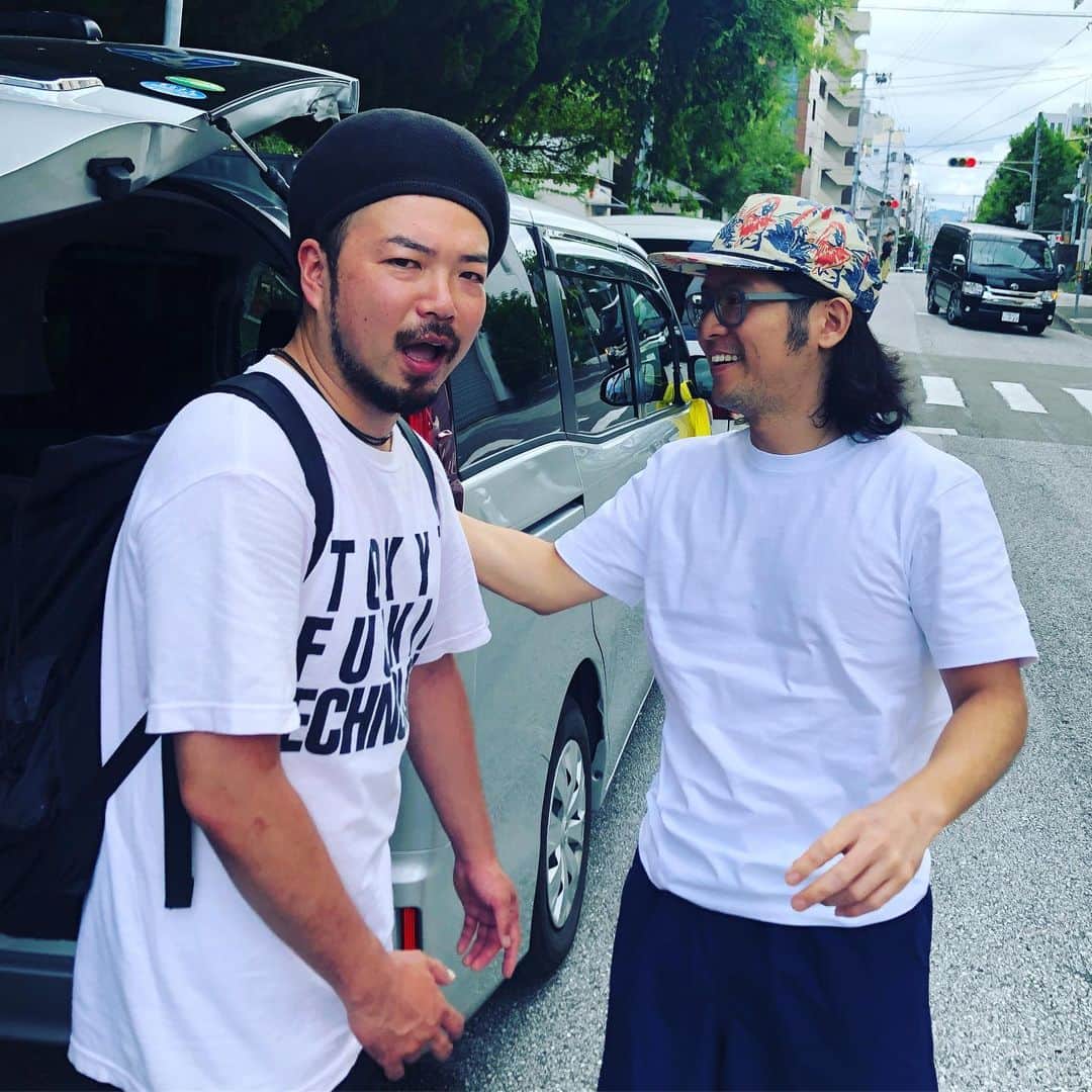 松田岳二さんのインスタグラム写真 - (松田岳二Instagram)「よさこい！街が爆音と鳴子のチャッて音で溢れてる！カーニバル、祝祭、民衆による民衆のための踊り。うわーー！ってなってます  #よさこい」8月11日 15時53分 - cbsmgrfc