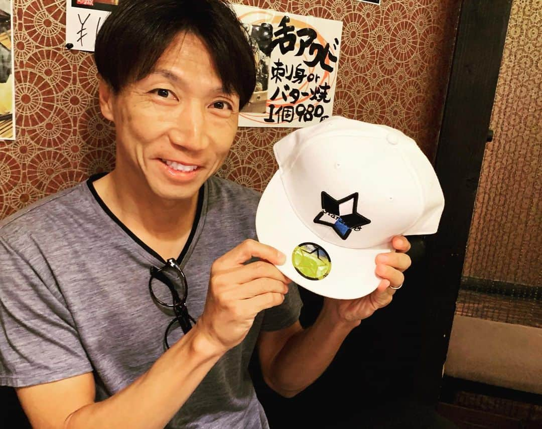 吉原宏太さんのインスタグラム写真 - (吉原宏太Instagram)「波戸さんの日８月１０日に河合竜二の引退試合に出場するために来札した波戸さんにお店からプレゼント🎁 【NORTHERN-NINE】札幌店  喜んで頂いたみたいで良かった！  相変わらず兄のような存在の波戸さん沢山笑いました。😄 またスキー⛷来てください。  #northernnine  #parco  #５階  #癒し系店長  #波戸康広 #ぽっぽさん #アンバサダー」8月11日 16時01分 - kotayoshihara