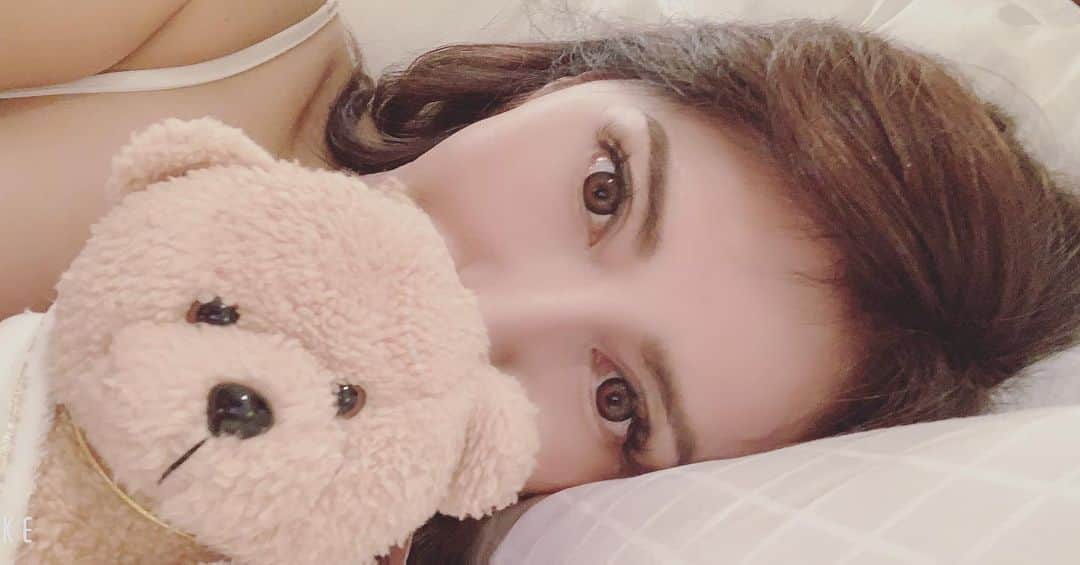 selfieneのインスタグラム：「アカウント#復活  #久々の投稿  #テディベア に癒される」